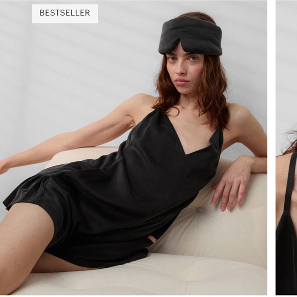 LUNYA BNIB Washable Silk Sleep Mask in Immersed Black Size S - Picture 2 of 5